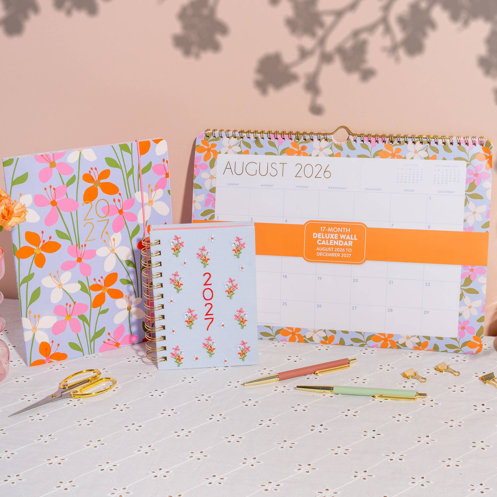 2027 Secret Garden English-Spanish Bilingual Just Right Monthly Planner